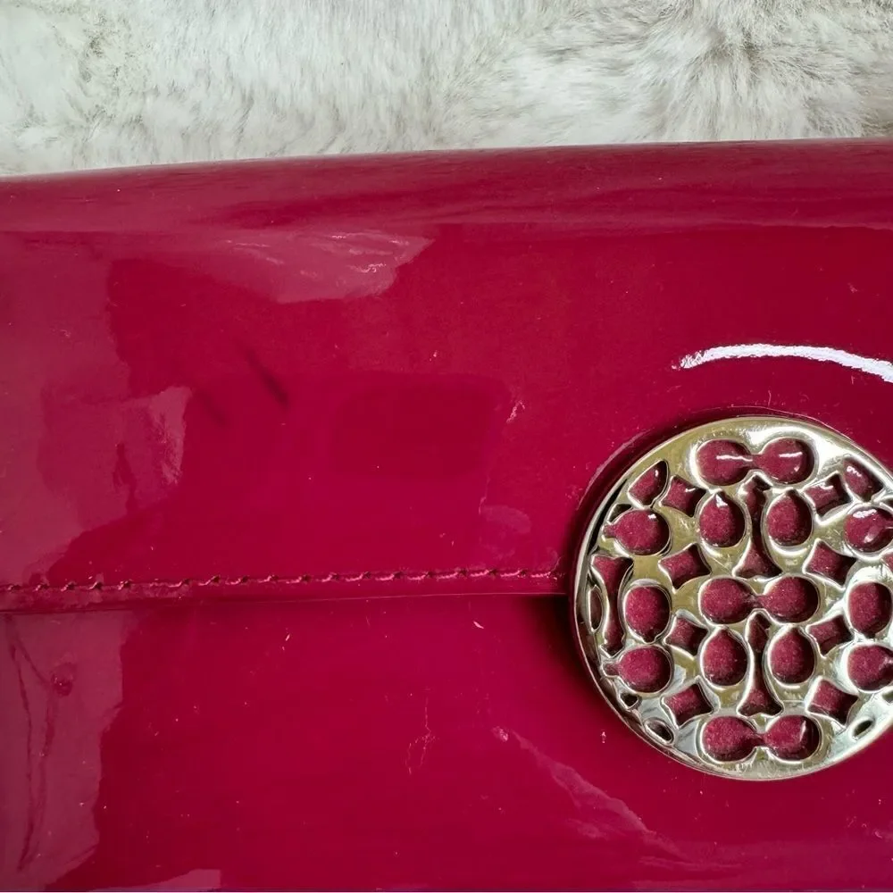 COACH Laura Fuchsia Patent Leather Metal Logo Trifold Wallet